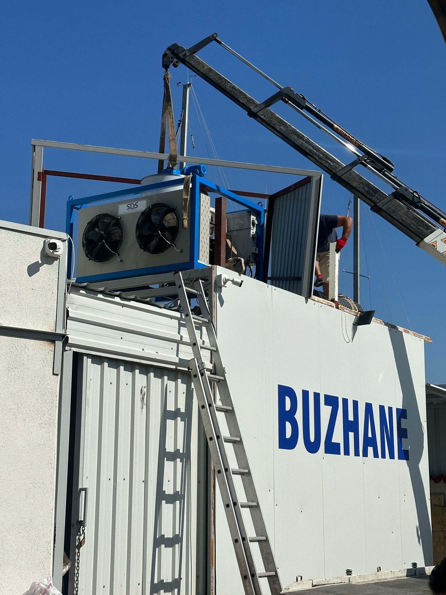 WhatsApp Image 2024-04-18 at 23.32.33 (3) WhatsApp Image 2024-04-18 at 23.32.33 (3)